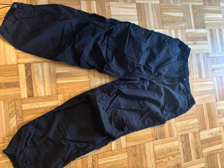 Schwarze Stoffhose Gr. 38, Divided H\&M, neu!